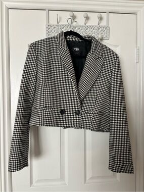 Zara Black & White Houndstooth Cropped Blazer